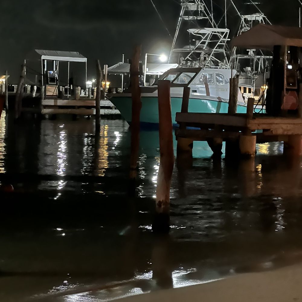 Muelle 7 - Cocktail Bars Near Me - Isla Mujeres, ROO Muelle 7 - Cocktail Bars Near Me - Isla Mujeres, ROO