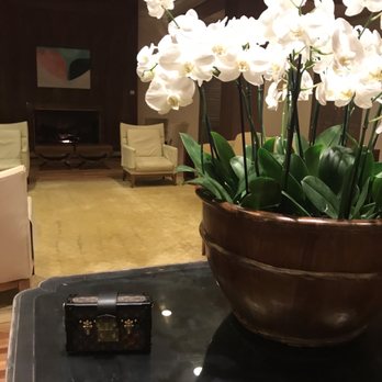 Halekulani Hotel - Hotels Near Me - Honolulu, Hawaii