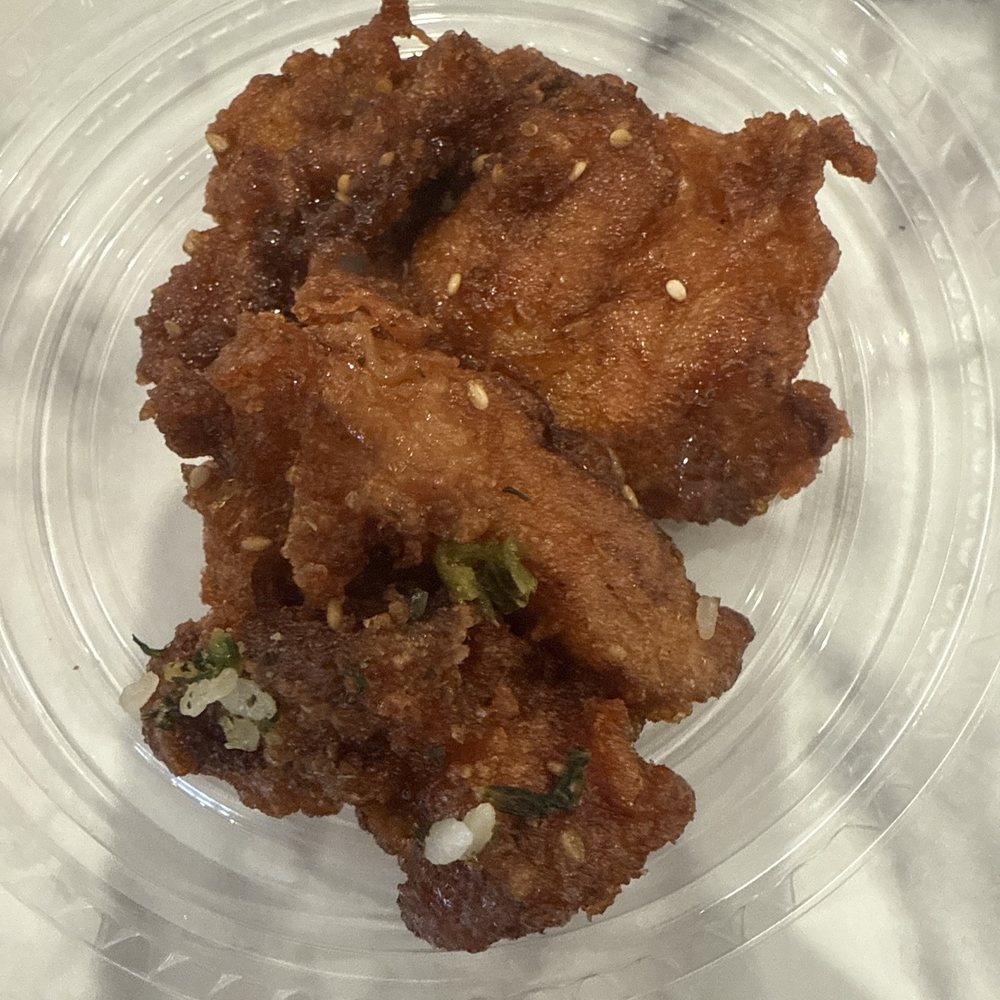 Chicken Karaage, drenched in soy sauce making it inedible. The rice is extra salty. Please do not buy. Chicken Karaage, drenched in soy sauce making it inedible. The rice is extra salty. Please do not buy.