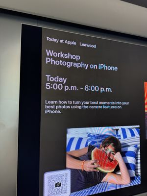 Apple Leawood by null