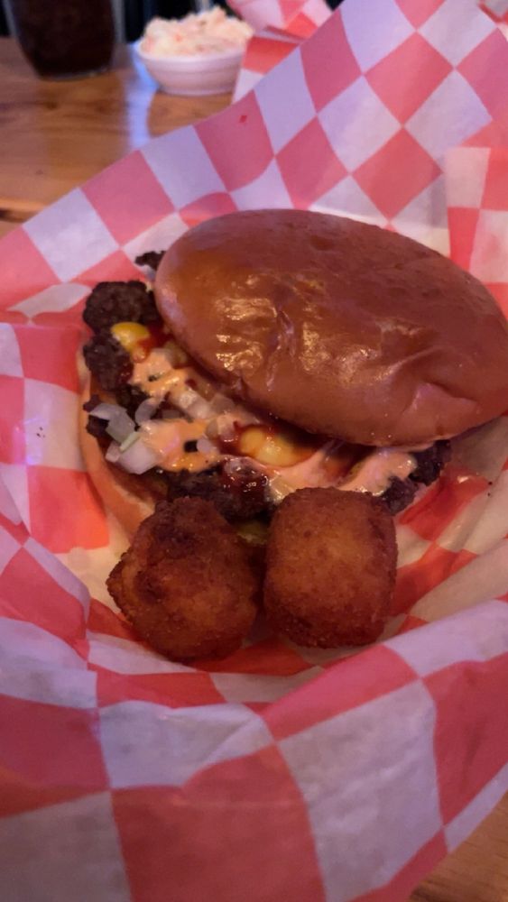 KENNY B’S BAR AND GRILLE Updated October 2024 3569 Pennsylvania Ave