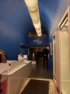 Fashion and Textile Museum by null