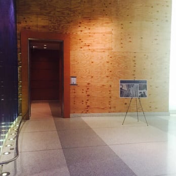 Atwater Apartments - Have a seat in the lobby lounge! Oh wait... - Apartments Near Me - Chicago, Illinois