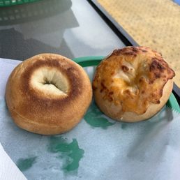 Cheese bagel, not too cheesy, but very flavorful! Cheese bagel, not too cheesy, but very flavorful!