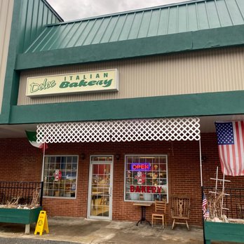 Dolce italian bakery - the front of the store - Bakeries Near Me - Lagrangeville, New York