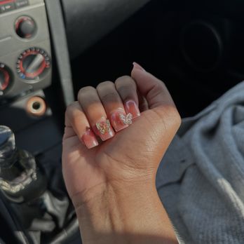 MyAllure Nail Spa - Manicure by Hannah - Nail Technicians Near Me - Columbia, Maryland