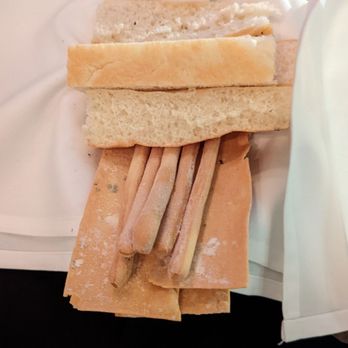 L'Opera - Bread basket - Italian Near Me - Long Beach, California L'Opera - Bread basket - Italian Near Me - Long Beach, California