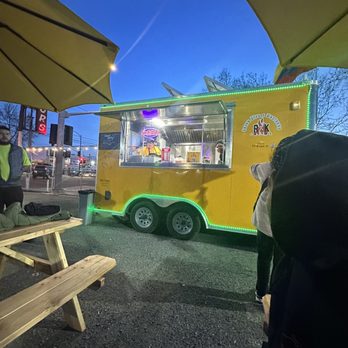 R&K Cocina - Food truck and tables - Nicaraguan Near Me - San Jose, California R&K Cocina - Food truck and tables - Nicaraguan Near Me - San Jose, California