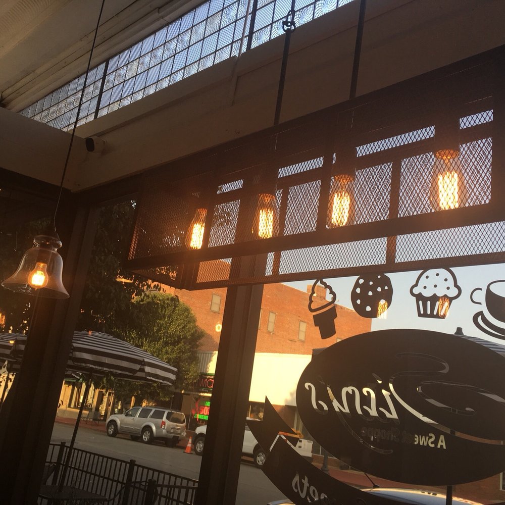 Sissy's - A Sweet Shoppe - Coffee & Tea Near Me - Metropolis, Illinois
