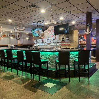 Edge Crab House - a bar with green lights - Seafood Near Me - Edgewood, Maryland