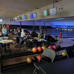 Pohlman Lanes and Family Entertainment Complex