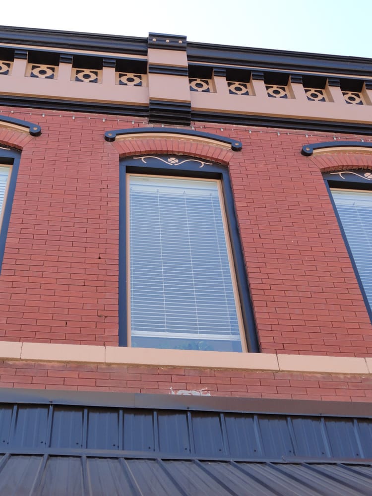 ABB CUSTOM PAINTING Updated August 2024 607 N Main St, Bentonville