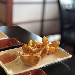 Suyaki - Crab Rangoon
