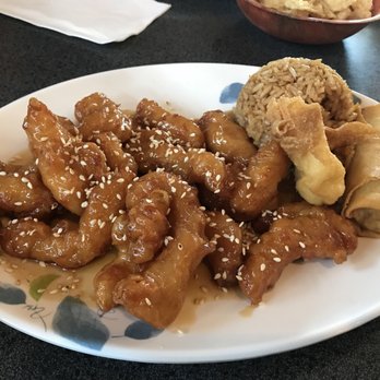 Uncle Qwik Chinese & Dumpling - Sesame chicken lunch - Chinese Near Me - Scottsdale, Arizona