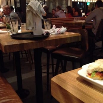 Earls Kitchen + Bar - Was left there while we ate for over 30 minutes!! - New American Near Me - Miami, Florida