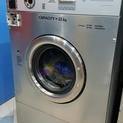My Beautiful Laundrette - Cleaning me clothes!