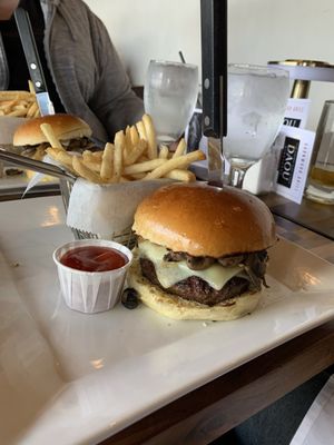 Barnwood Grill by null