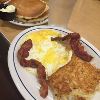 IHOP - Buttermilk pancakes with eggs over hard, hash browns, and bacon - American Near Me - Marina Del Rey, California IHOP - Buttermilk pancakes with eggs over hard, hash browns, and bacon - American Near Me - Marina Del Rey, California