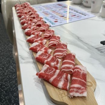 Qiao Lin Hotpot - Chicago Downtown - Hot Pot Near Me - Chicago, Illinois