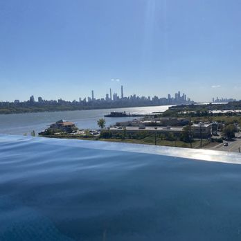 SoJo Spa Club - Infinity pool view - Saunas Near Me - Edgewater, New Jersey SoJo Spa Club - Infinity pool view - Saunas Near Me - Edgewater, New Jersey