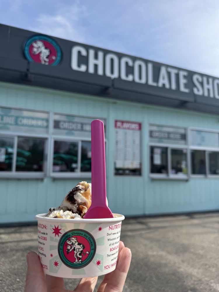 Chocolate Shoppe Ice Cream Logo