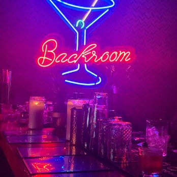 Backroom Bar At Tpc - Inside Bar - Cocktail Bars Near Me - San Antonio, Texas