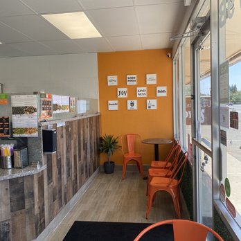 8Teas Bubble - indoor seating - Coffee & Tea Near Me - Rancho Cordova, California