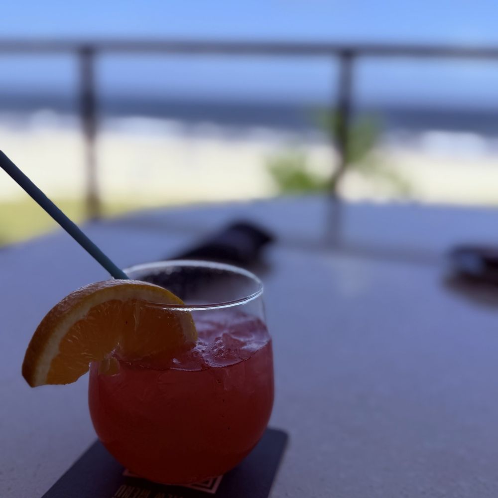 Beach House - White sangria - Bars Near Me - Pompano Beach, Florida Beach House - White sangria - Bars Near Me - Pompano Beach, Florida