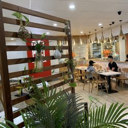 BBQ Duck Cafe - Interior