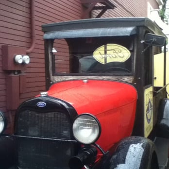 Zeb's General Store - Grocery Near Me - North Conway, New Hampshire