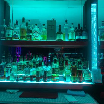 Dimples - Greatest after hours karaoke bar in SF HANDS DOWN! - Dive Bars Near Me - San Francisco, California Dimples - Greatest after hours karaoke bar in SF HANDS DOWN! - Dive Bars Near Me - San Francisco, California
