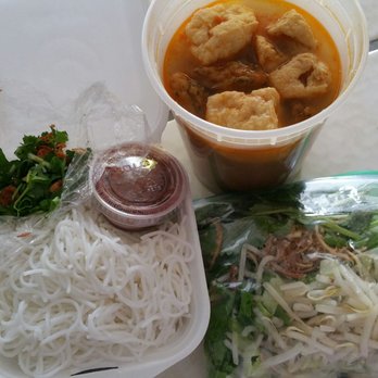 Pho Pasteur - 15. Bun Rieu Cua Dong: crab paste tomatoes soup with rice vermicelli and tofu ($10) - Vietnamese Near Me - San Jose, California