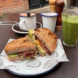 Ginger & White - Breakfast Sandwich & Glowing Green Shake