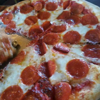 Gianni's Ristorante Italiano - Pizza - Pizza Near Me - Everett, Washington