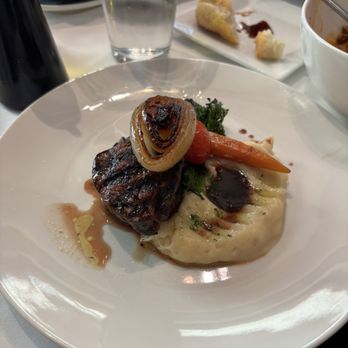 Il Moro Restaurant - Filet mignon - Italian Near Me - Los Angeles, California
