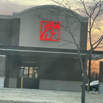Chick-fil-A - Dual drive through lanes. Opening April 3rd, 2025! - Fast Food Near Me - Frankfort, Illinois