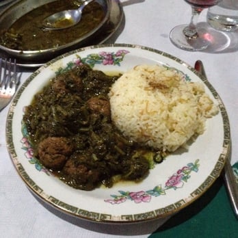 Aladdin Restaurant - Spinach Stew served with rice - Middle Eastern Near Me - Manchester, XGM
