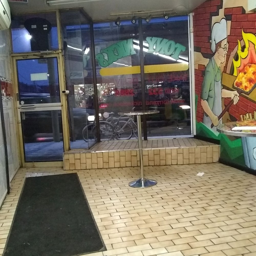 Tony's & Nick's Place - Entrance - Pizza Near Me - Toronto, Ontario