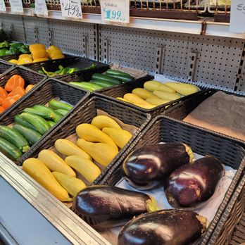 Wade's Vegetables - Produce - Farmers Market Near Me - Bloomfield, Connecticut