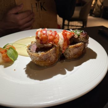 Gordon Ramsay Hell's Kitchen - Upgraded beef Wellington - Steakhouses Near Me - Stateline, Nevada