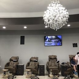 Salon inside Salon inside