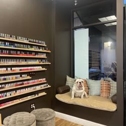 Unwind Nail Lounge