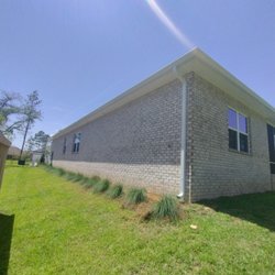 Pace Seamless Gutters - 6inch white gutters done in Milton, fl