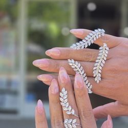 Top Nails & Spa
