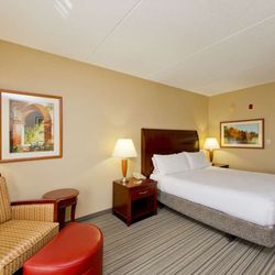 Hilton Garden Inn Winchester - Guest room