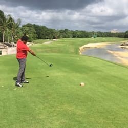 Iberostar Golf Club Playa Paraíso - Tee off en el hoyo 10