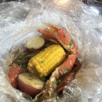 King Crab House - 1# snow crab legs boil bag - Seafood Near Me - Chicago, Illinois King Crab House - 1# snow crab legs boil bag - Seafood Near Me - Chicago, Illinois