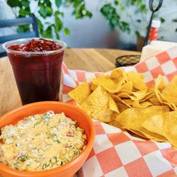 Hot Nachitas Taqueria