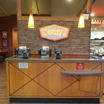 Denny's - Interior - Diners Near Me - Palatine, Illinois
