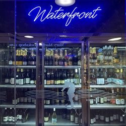 Waterfront Southgate - Wine display